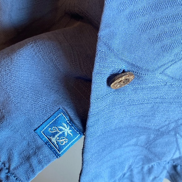 Tommy Bahama Blue Palm Tree Pattern Silk Hawaiian Shirt Size Large Wood Buttons - Picture 5 of 7